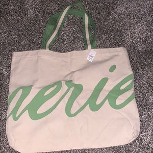 Aerie tote